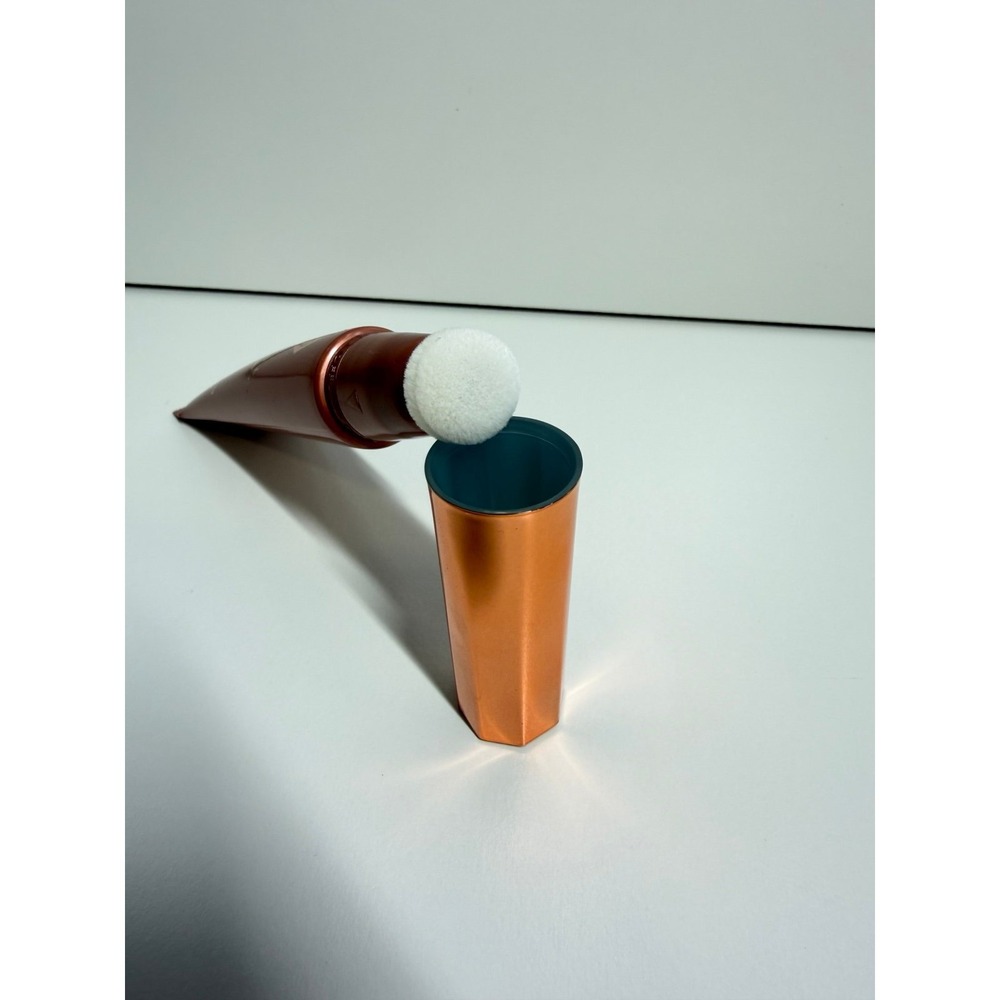 Charlotte Tilbury Beauty Highlighter Wand - Shade "Pink" 12ml / 0.4 oz - Picture 3 of 3